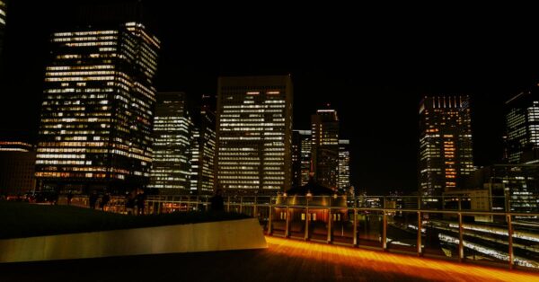 東京のビジネス街の夜景